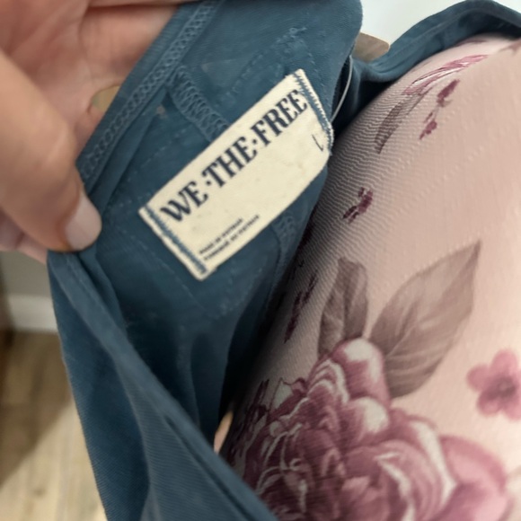 We The Free IVY TEE - Picture 4 of 4